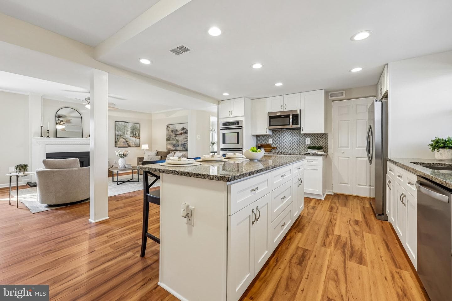 2 Beecher Place photo 15