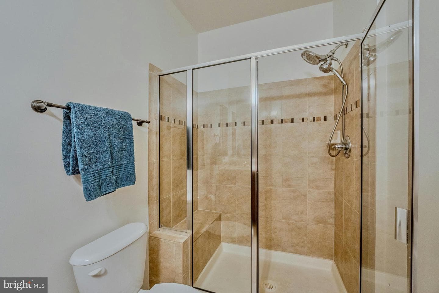 19466 Promenade Drive photo 16
