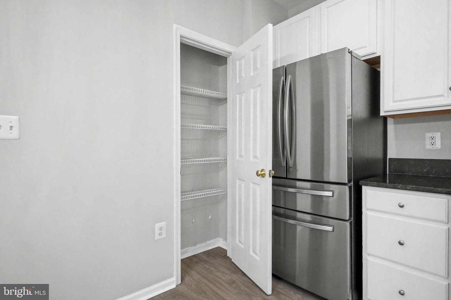 453 Pearlbush Square NE photo 24