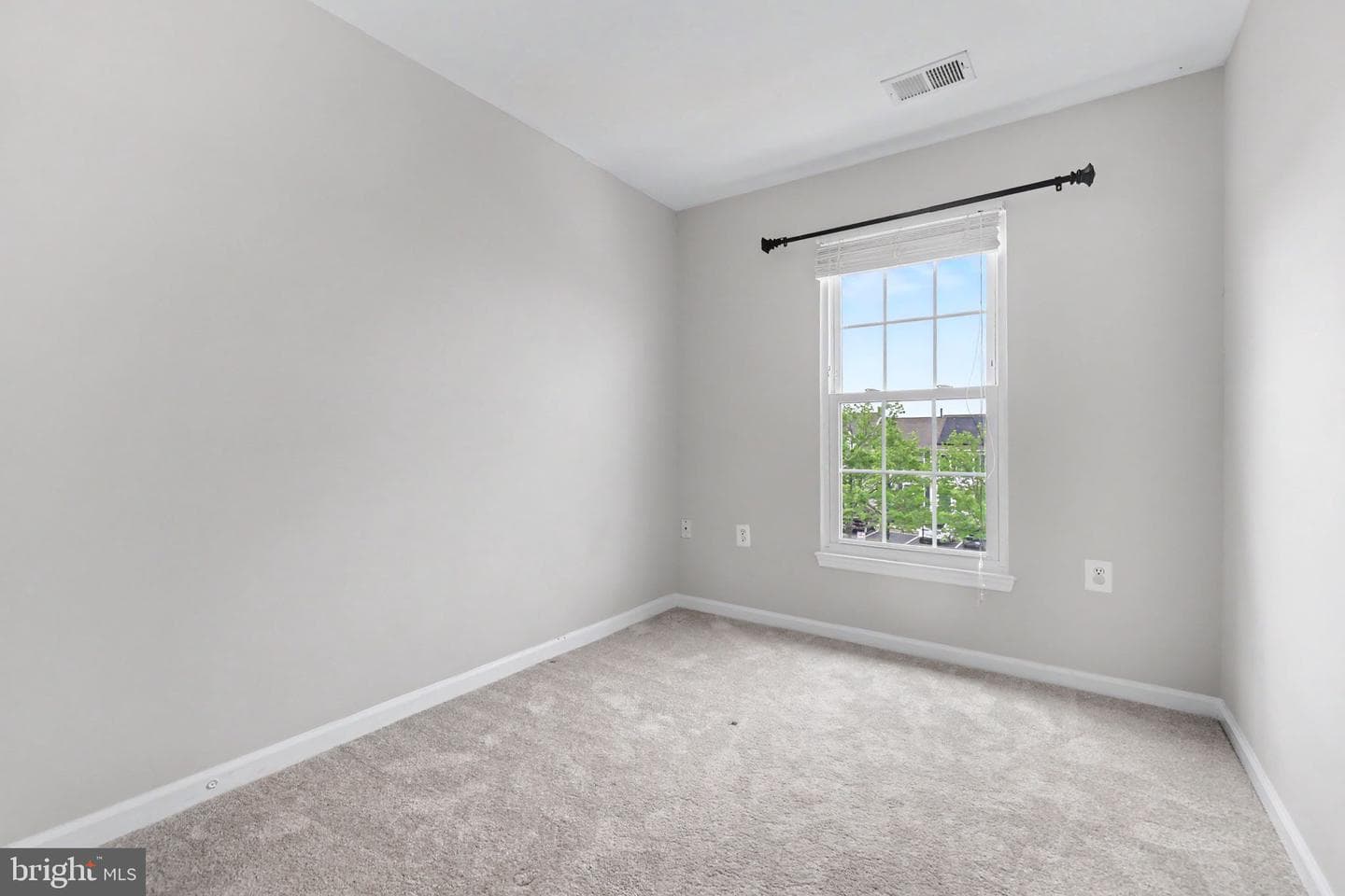 453 Pearlbush Square NE photo 42
