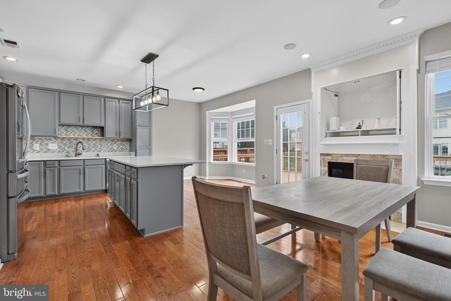 22540 Airmont Woods Terrace photo 19
