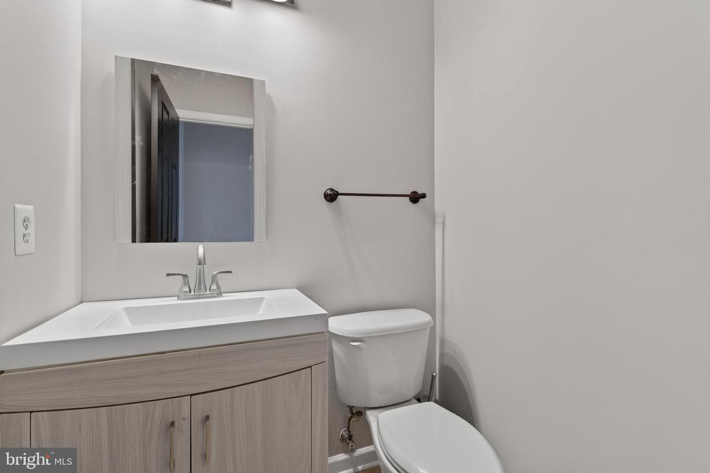 22540 Airmont Woods Terrace photo 22