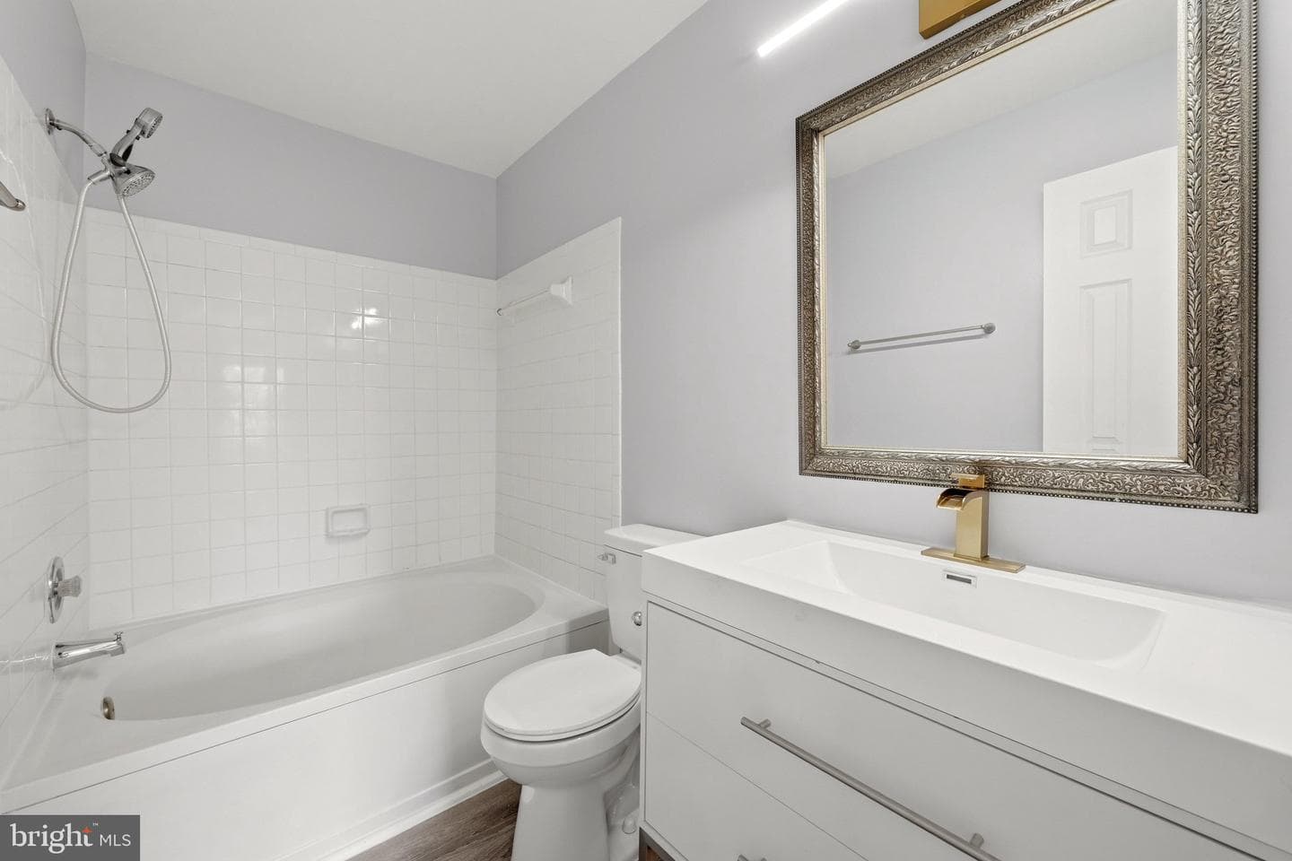 21140 Winding Brook Square photo 32