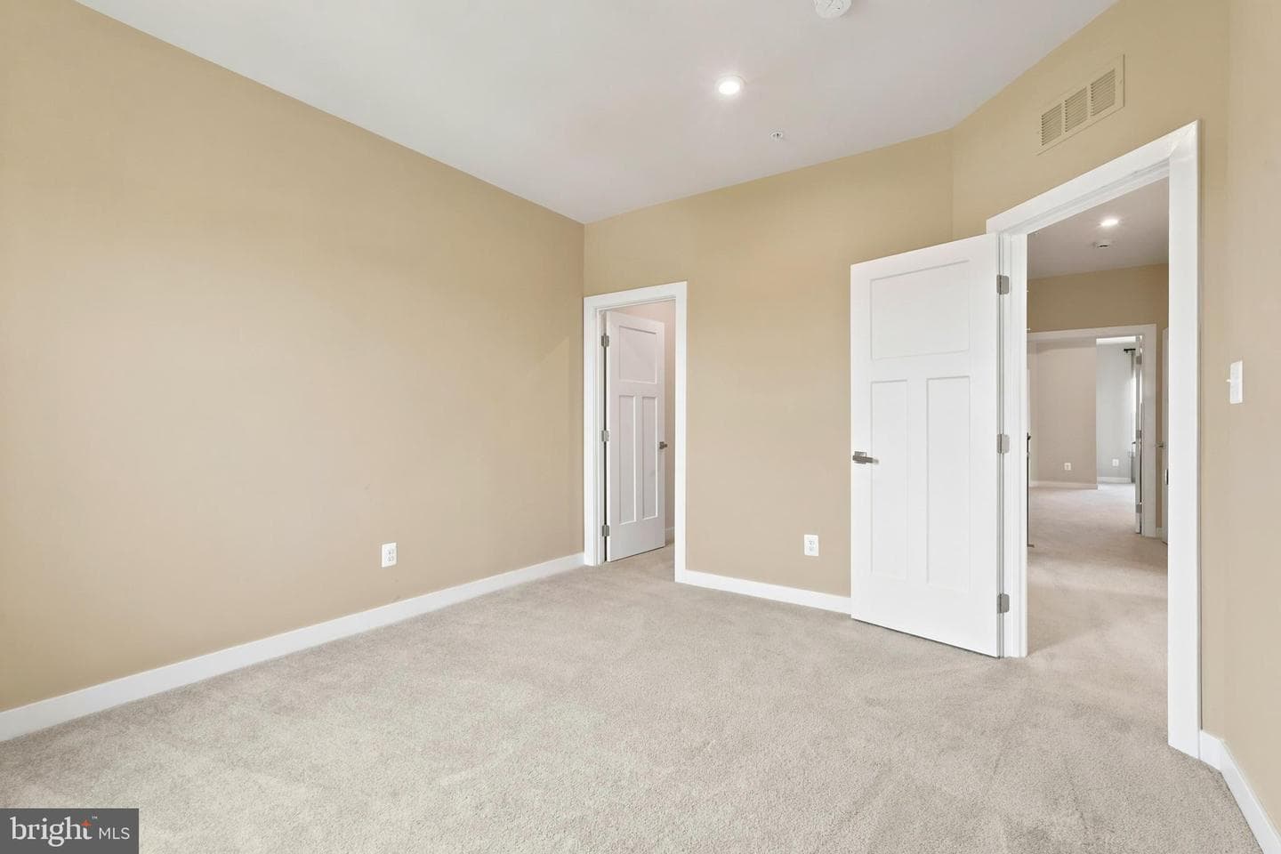 24274 Thurso Square photo 62