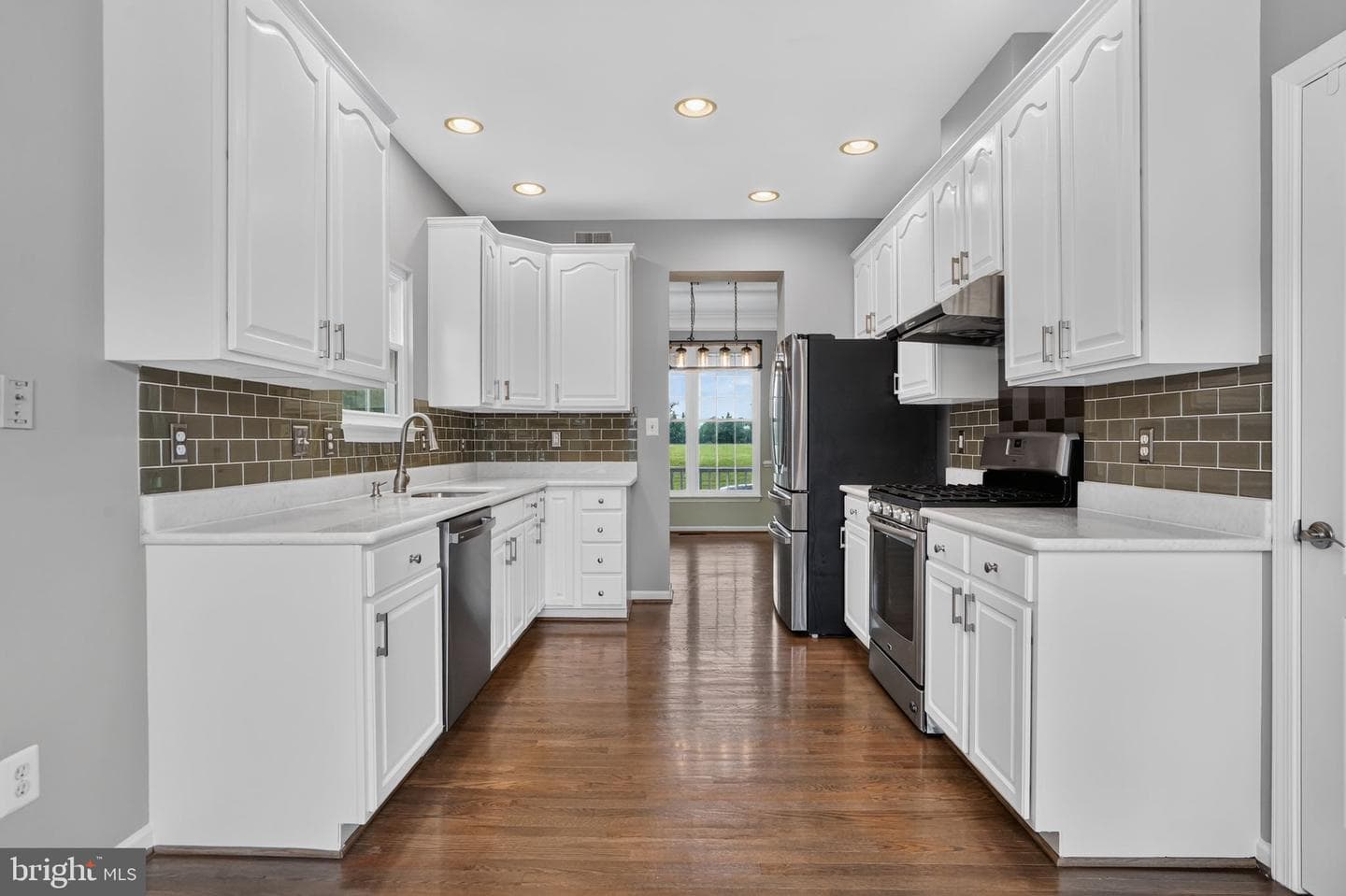 42771 Freedom Street photo 14