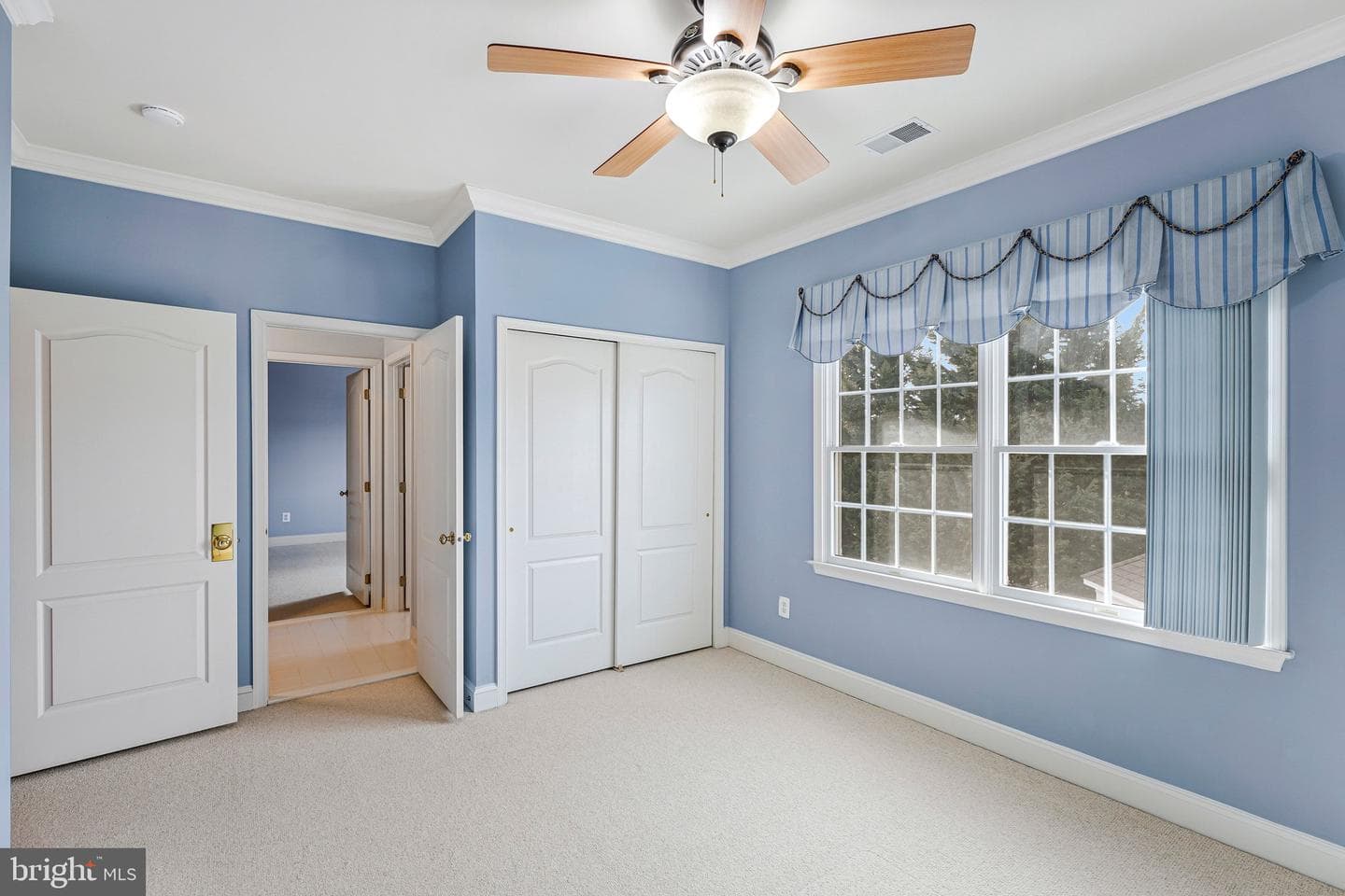 17485 White Gate Place photo 33
