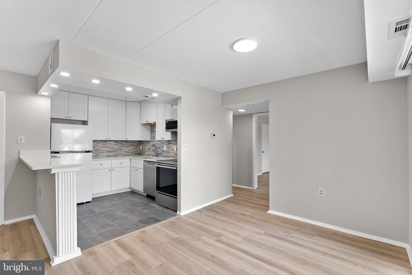 125 Clubhouse Drive SW #7 photo 11
