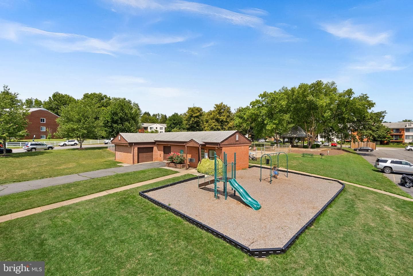 125 Clubhouse Drive SW #7 photo 40