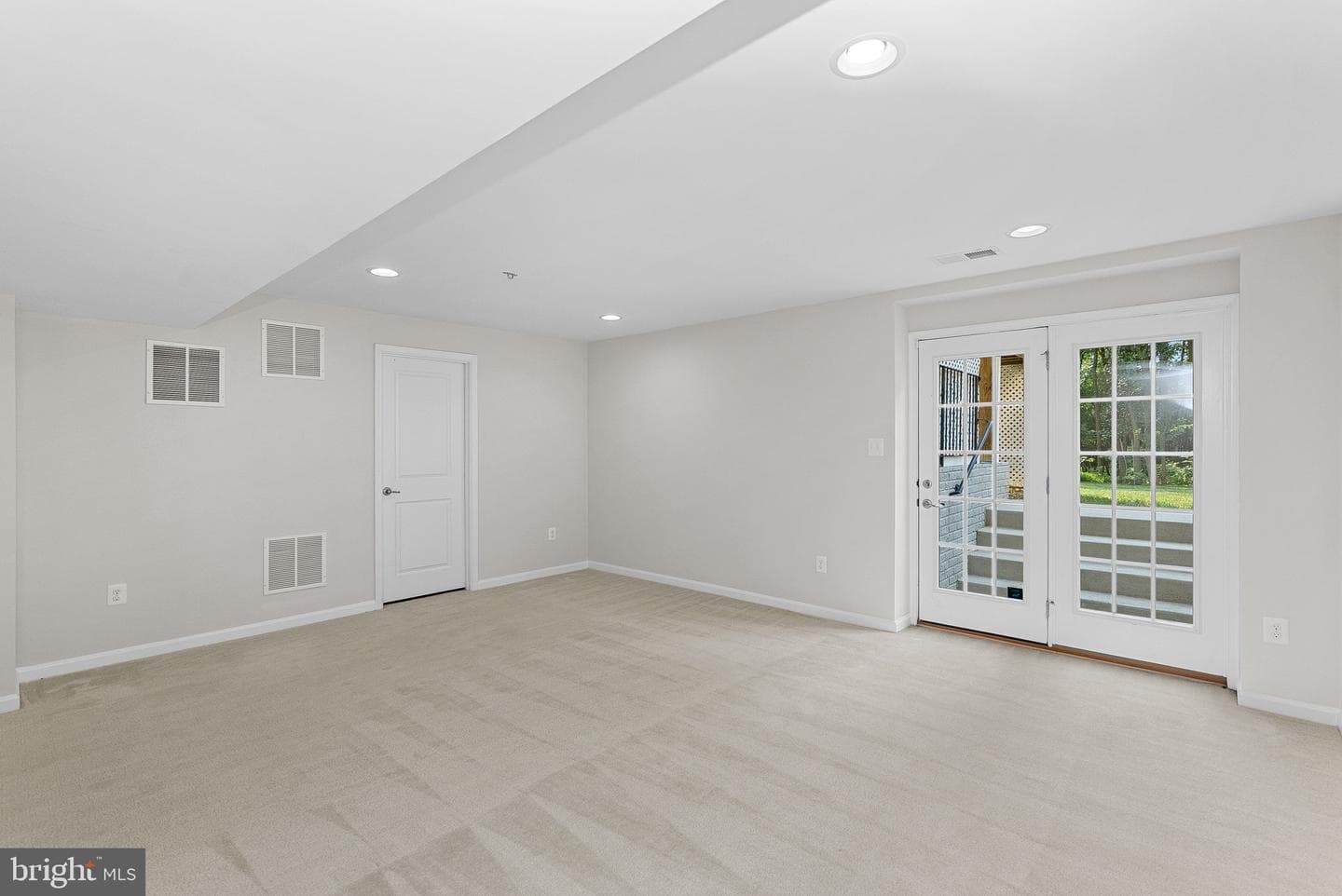 20 Eisentown Drive photo 36