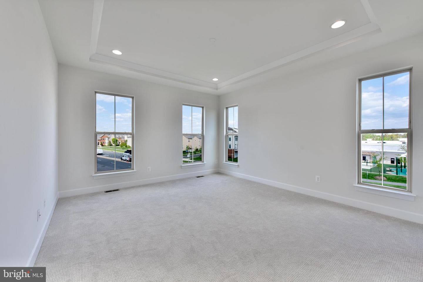 20686 Glenmont Terrace photo 10
