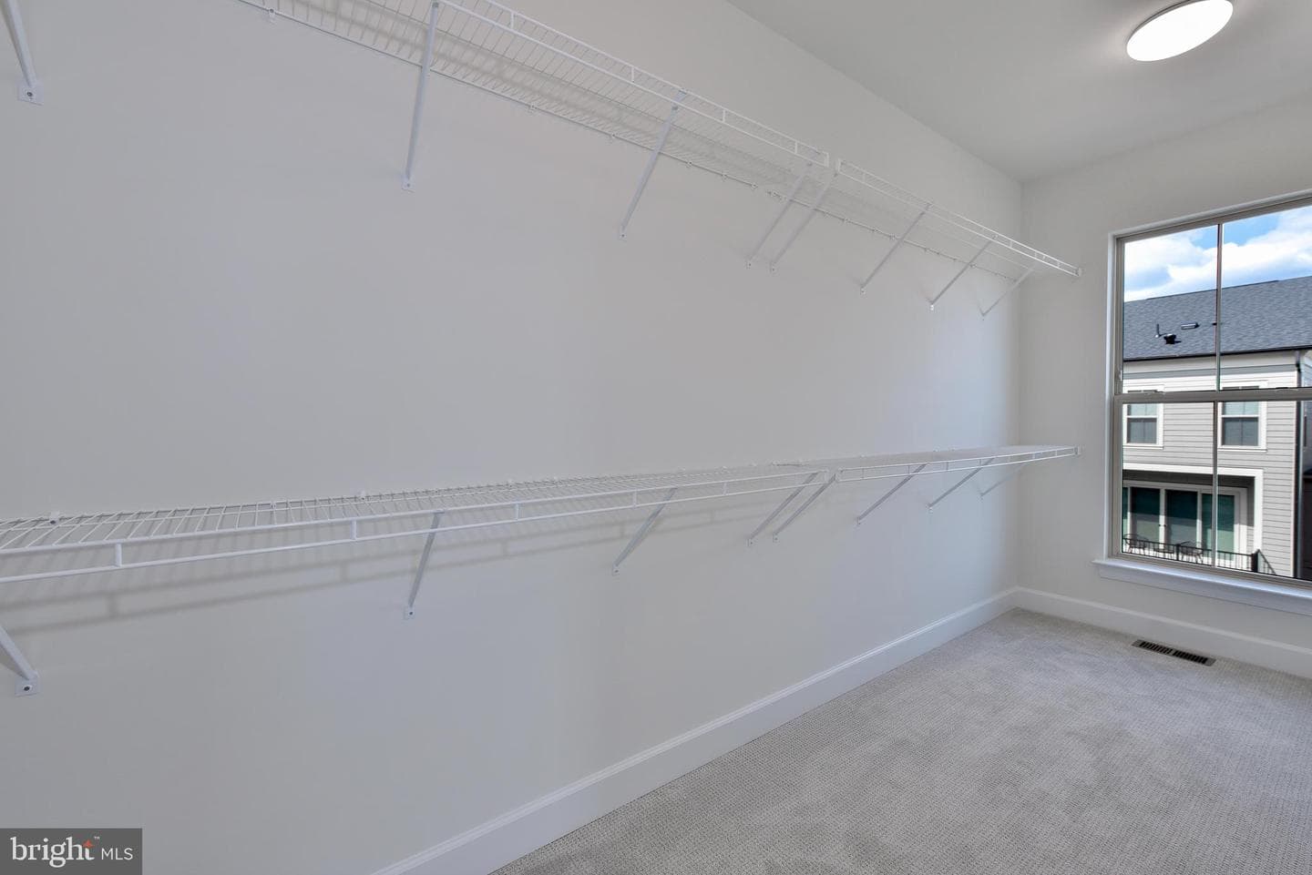 20686 Glenmont Terrace photo 21