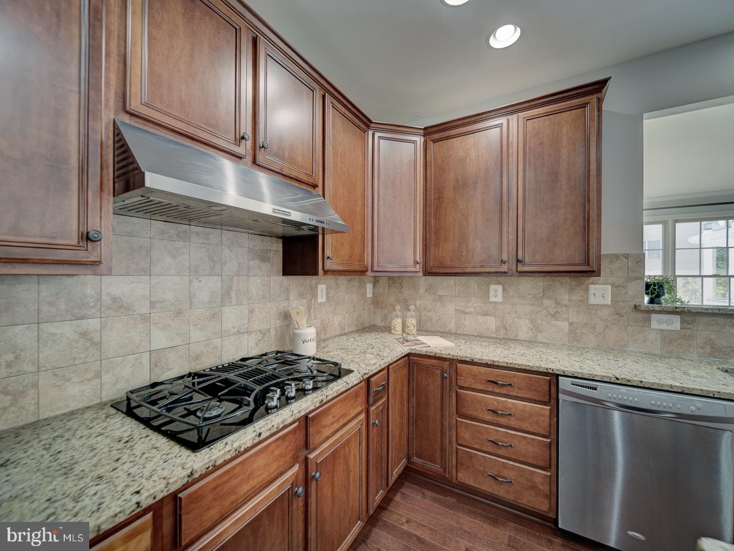 43320 Barnstead Drive photo 34