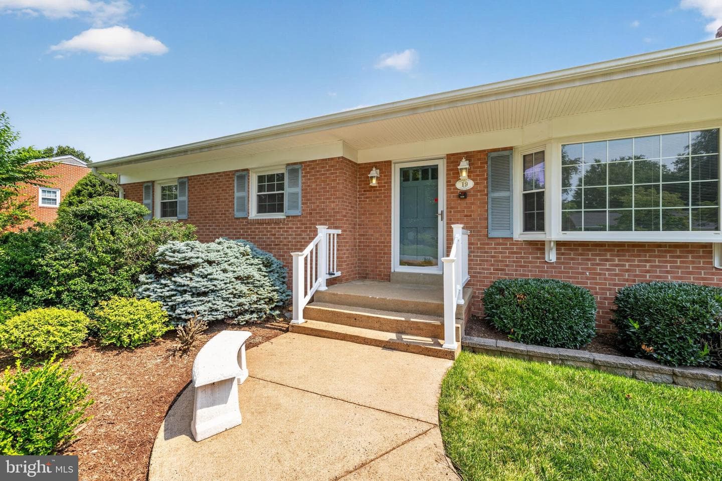 19 Hamilton Terrace Drive photo 3