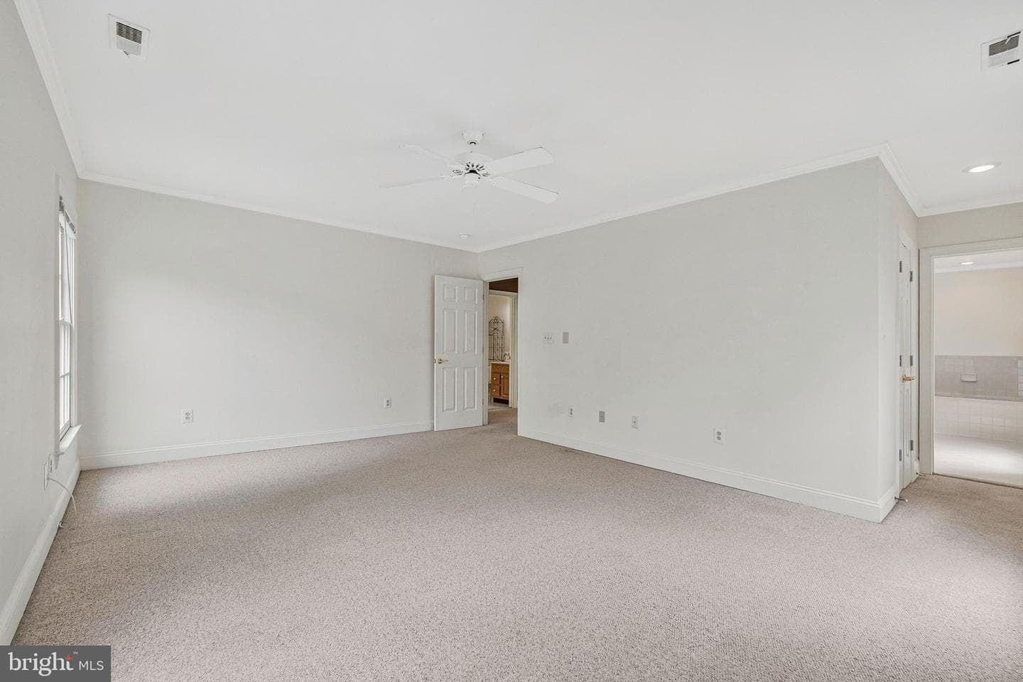 10 Memorial Drive NW photo 25