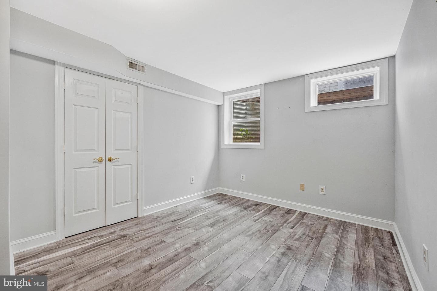 10 Memorial Drive NW photo 38