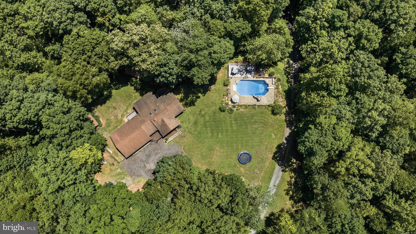 247 Bootons Lane photo 47