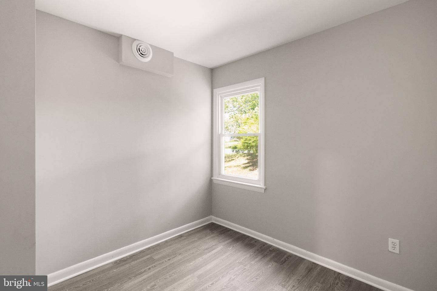 8605 Kirby Street photo 26