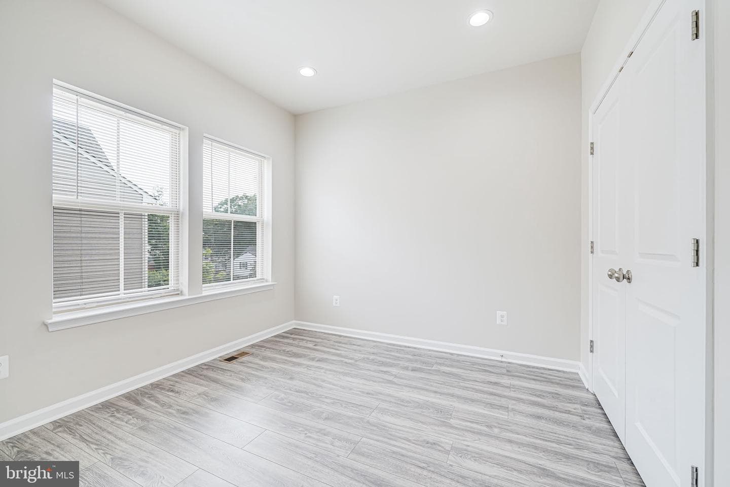 9563 Jefferson Street photo 33