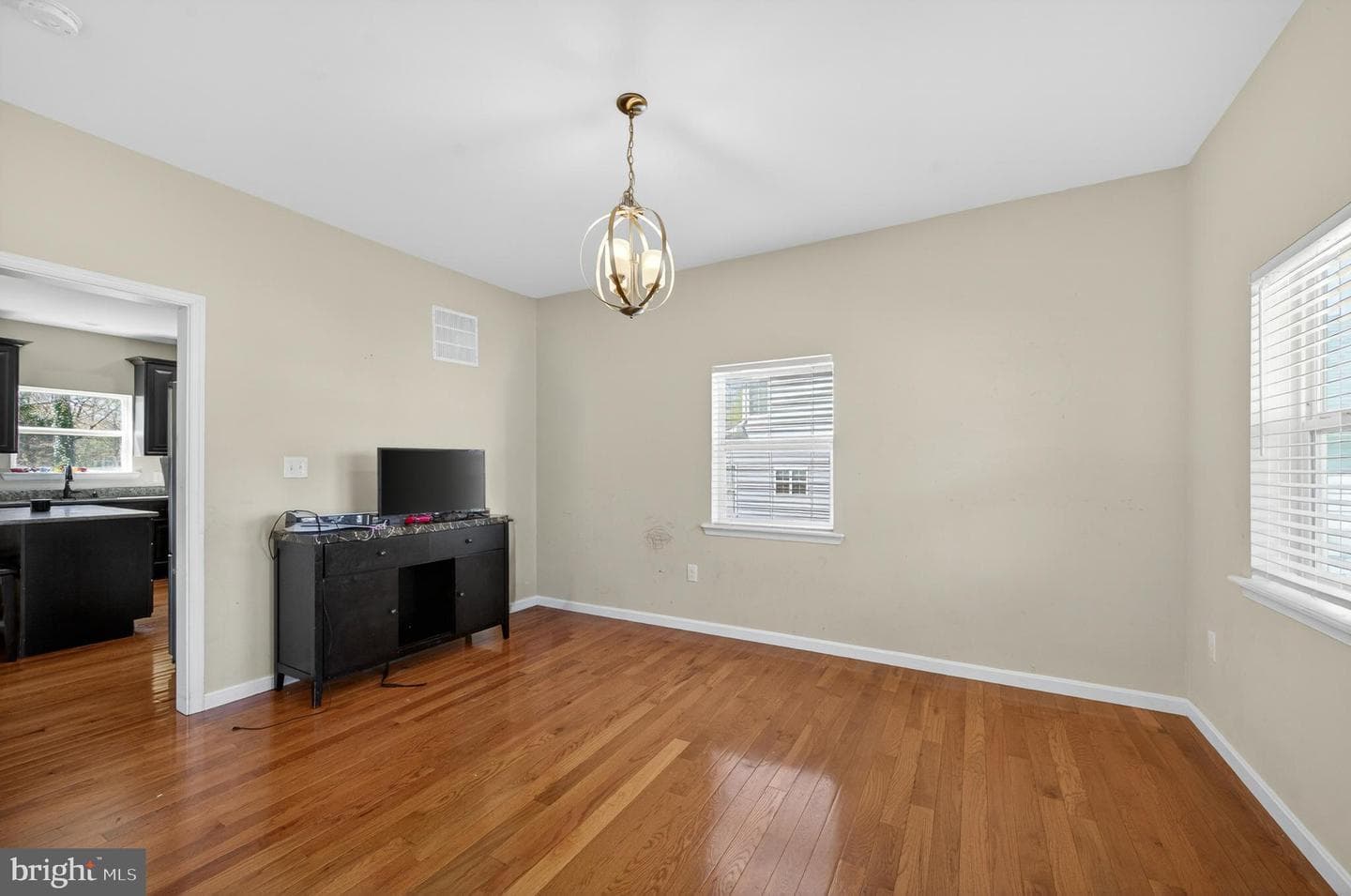 9525 Mckinley Avenue photo 7