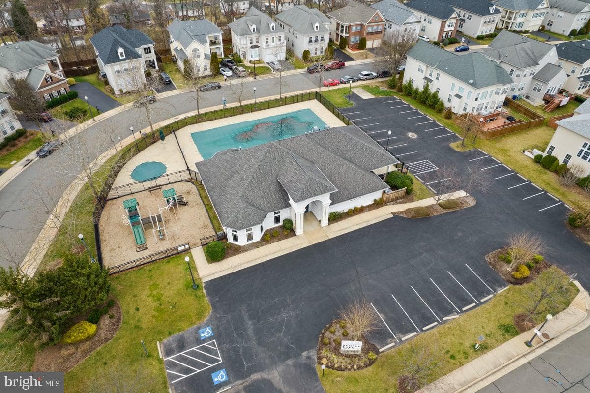 9477 Bankhead Drive photo 40