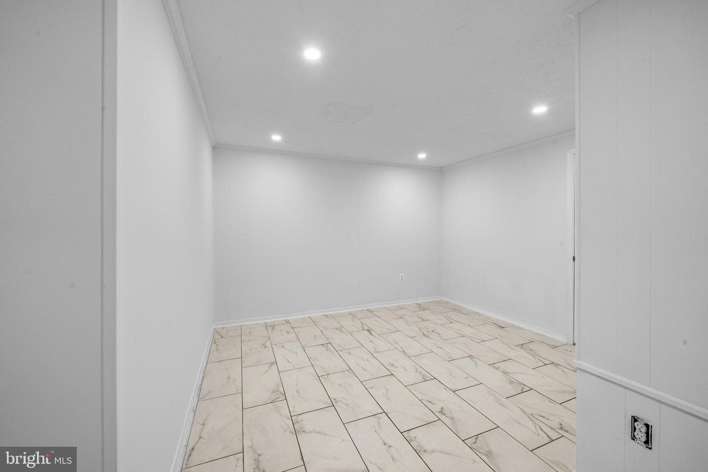 8387 Woodline Court photo 23
