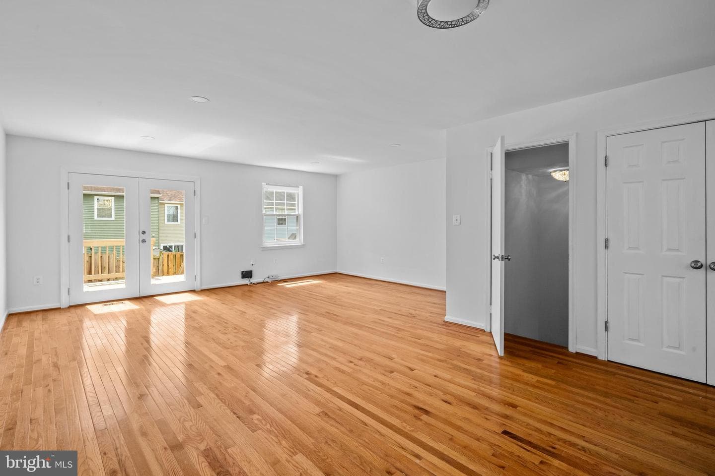 8387 Woodline Court photo 7
