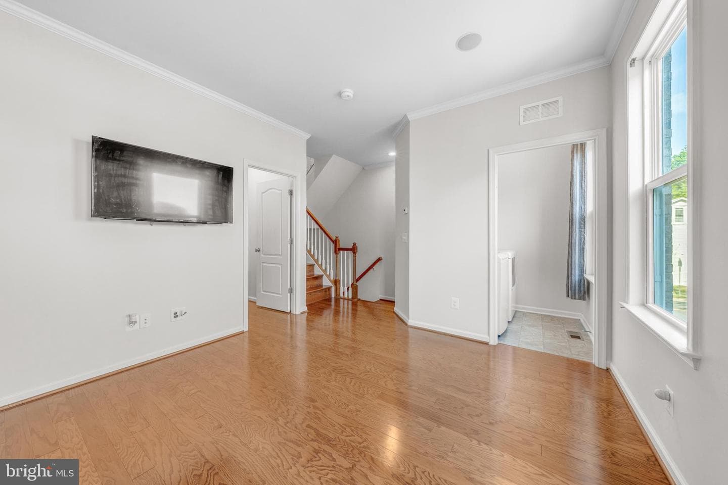 8924 Center Street photo 20