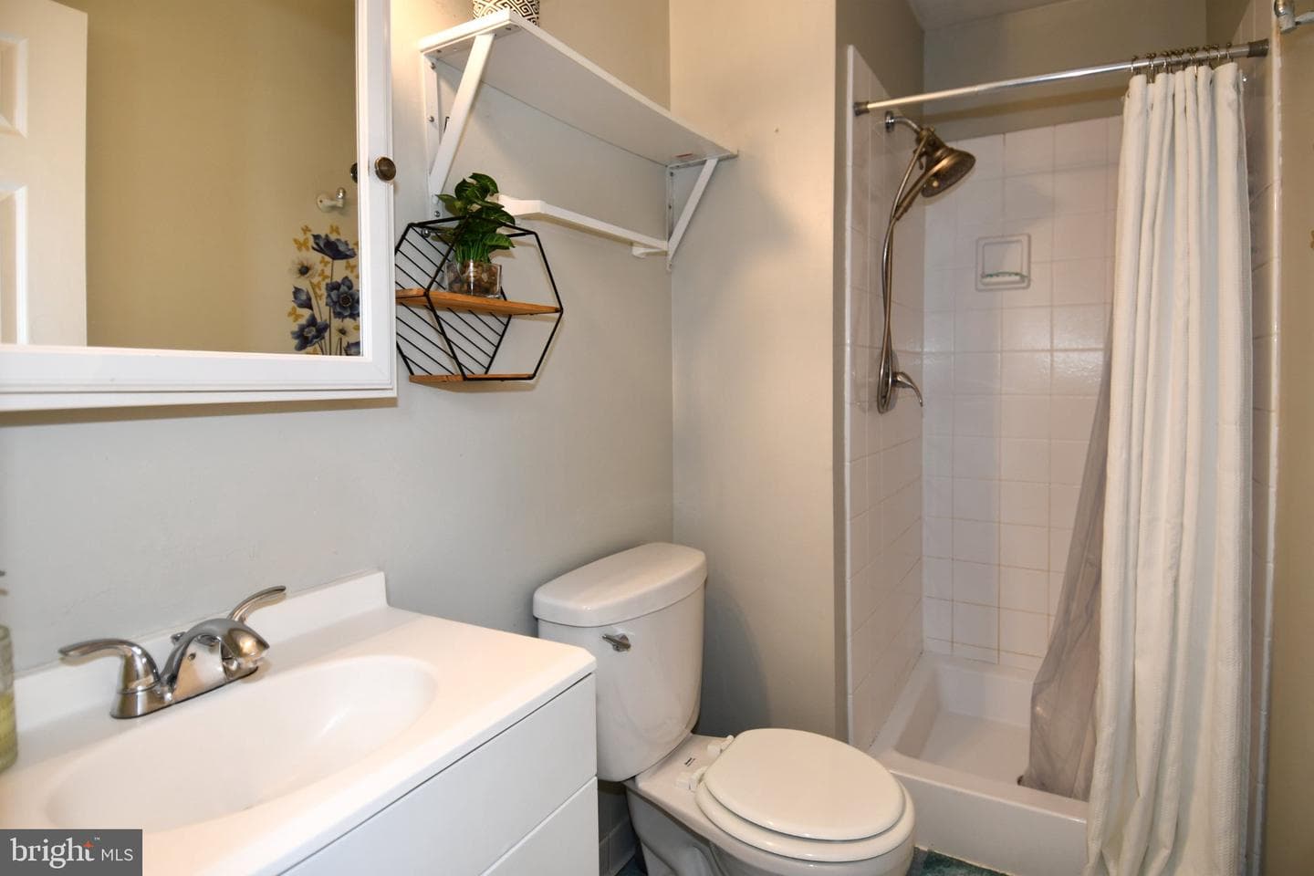 8618 Liberia Avenue photo 29