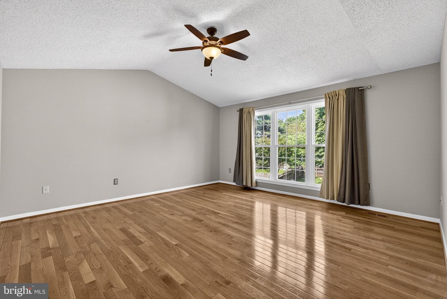 9516 Oakenshaw Drive photo 44