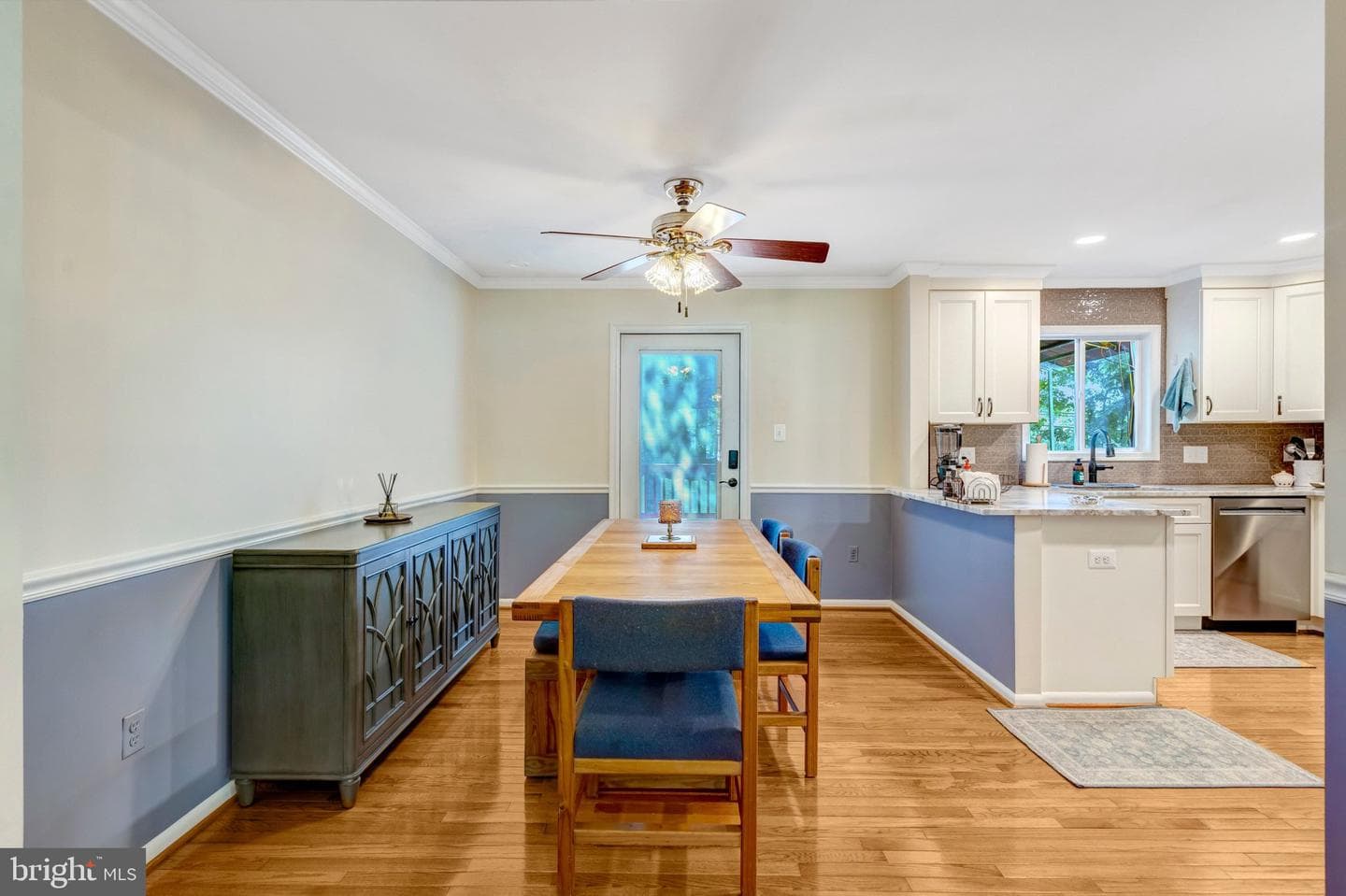 9231 Landgreen Street photo 10