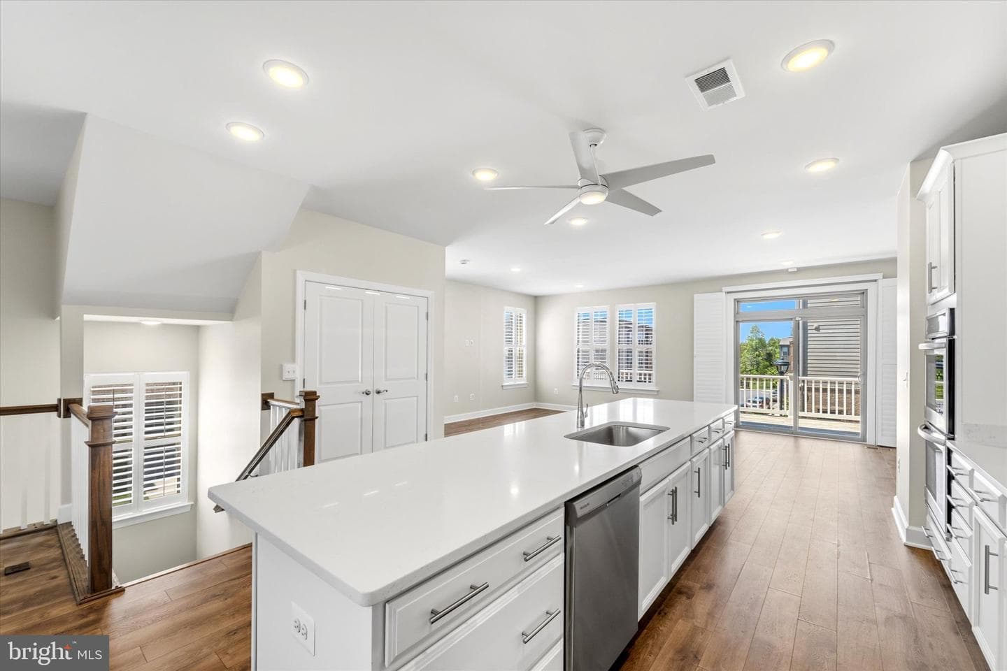 9828 Buchanan Loop photo 11