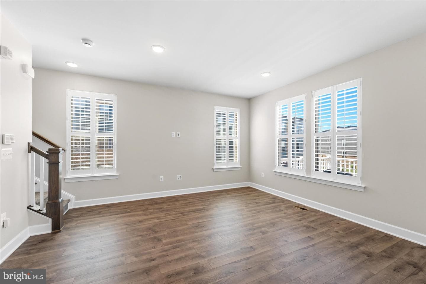 9828 Buchanan Loop photo 15