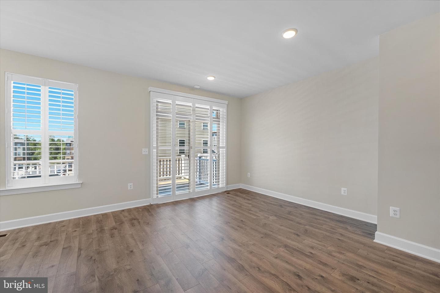 9828 Buchanan Loop photo 18