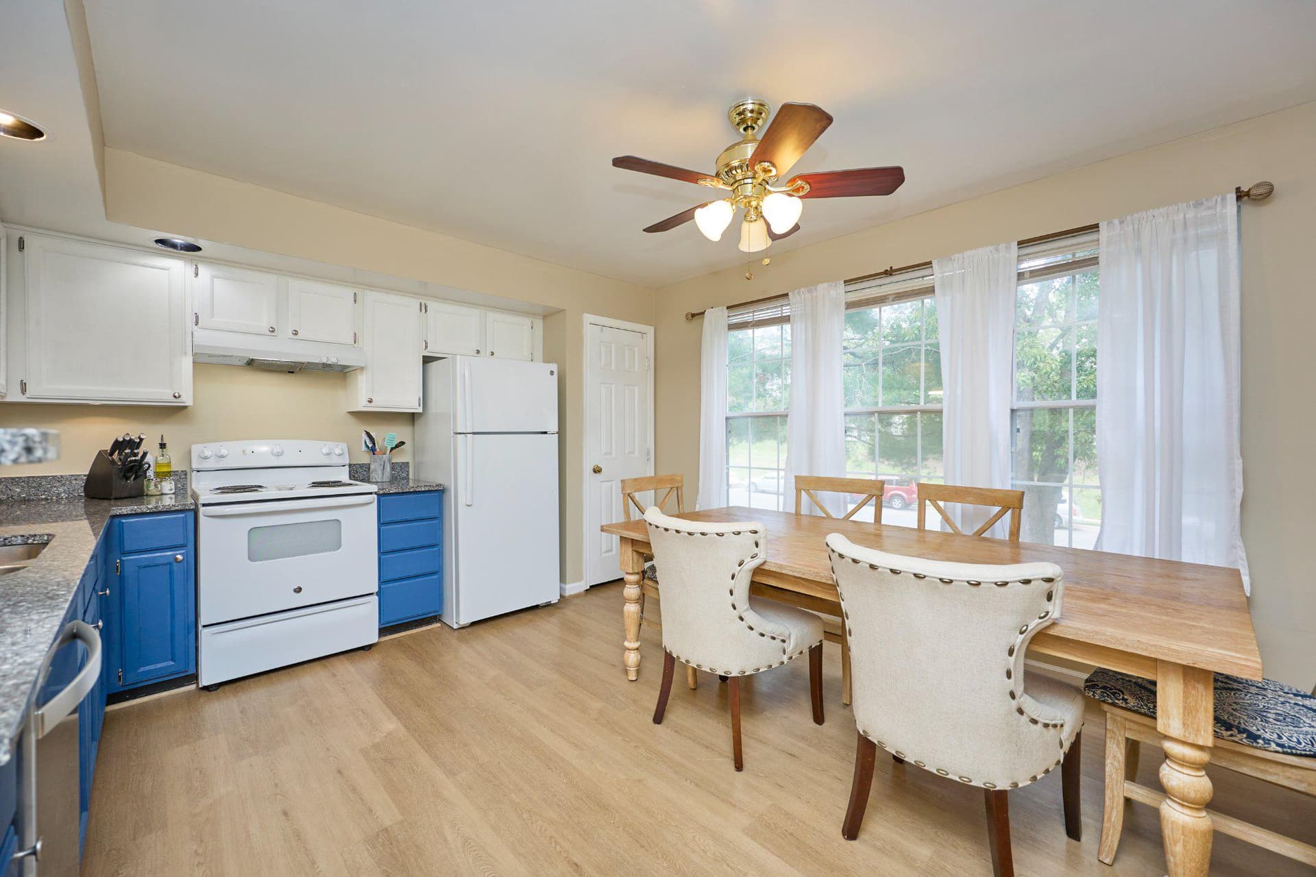 9711 Sassafras Court photo 8