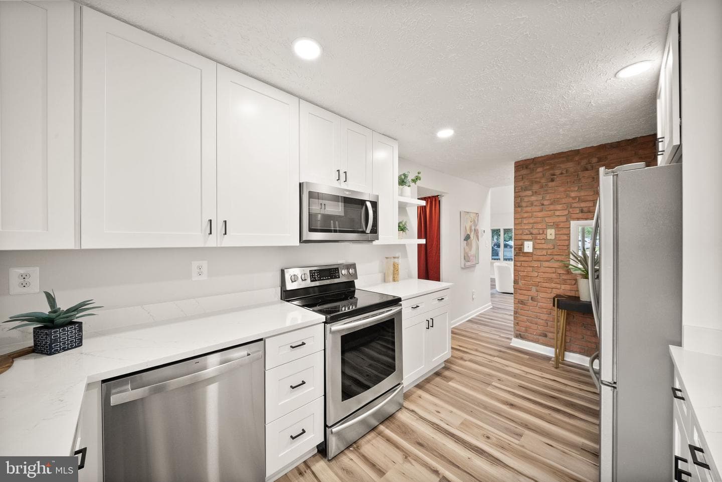 9235 Prince William Street photo 15