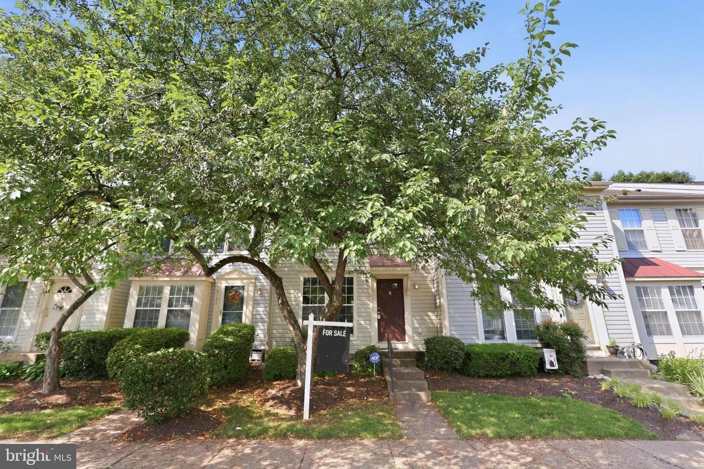 9787 Mock Orange Court photo 24