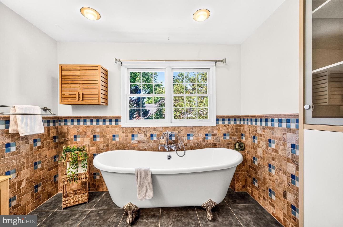 10202 Daylily Court photo 40
