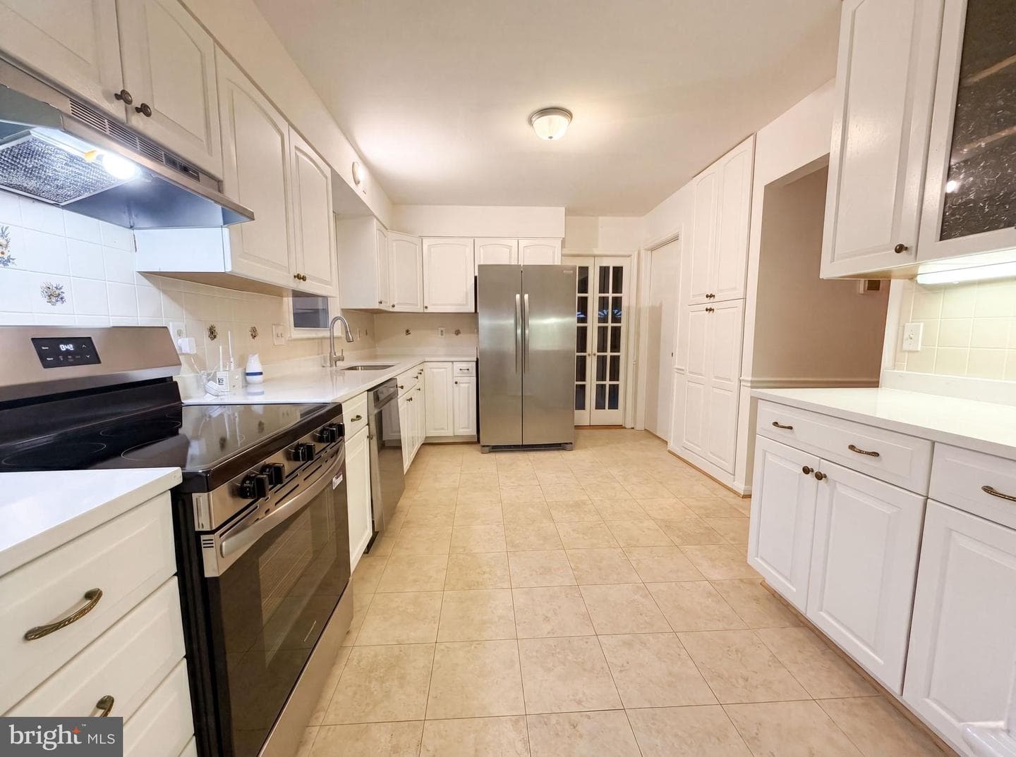 8947 Rosewood Street photo 7