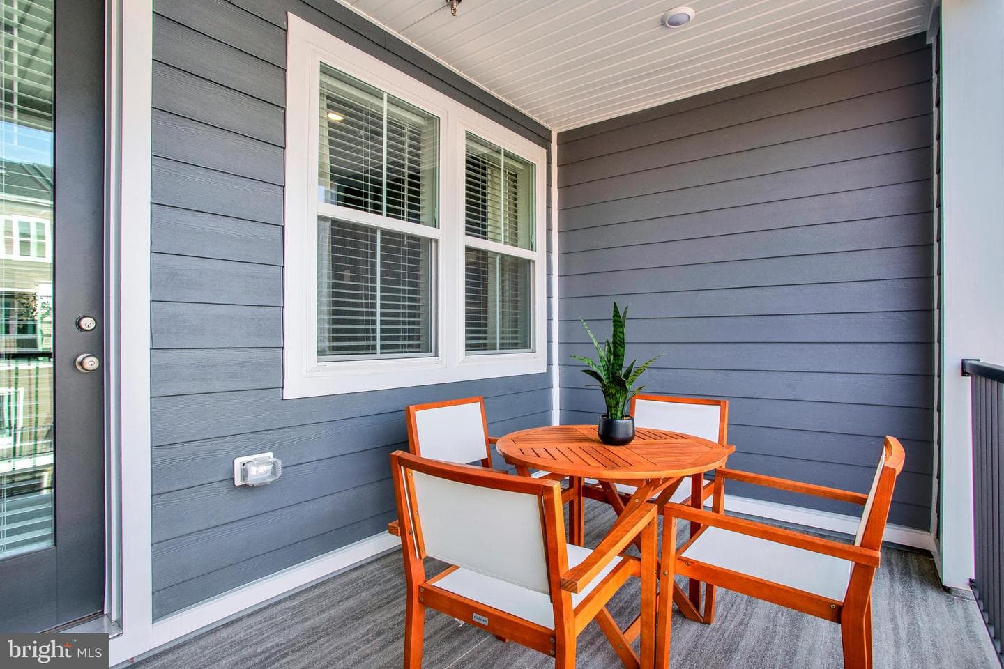 9637 Hummingbird Way photo 15