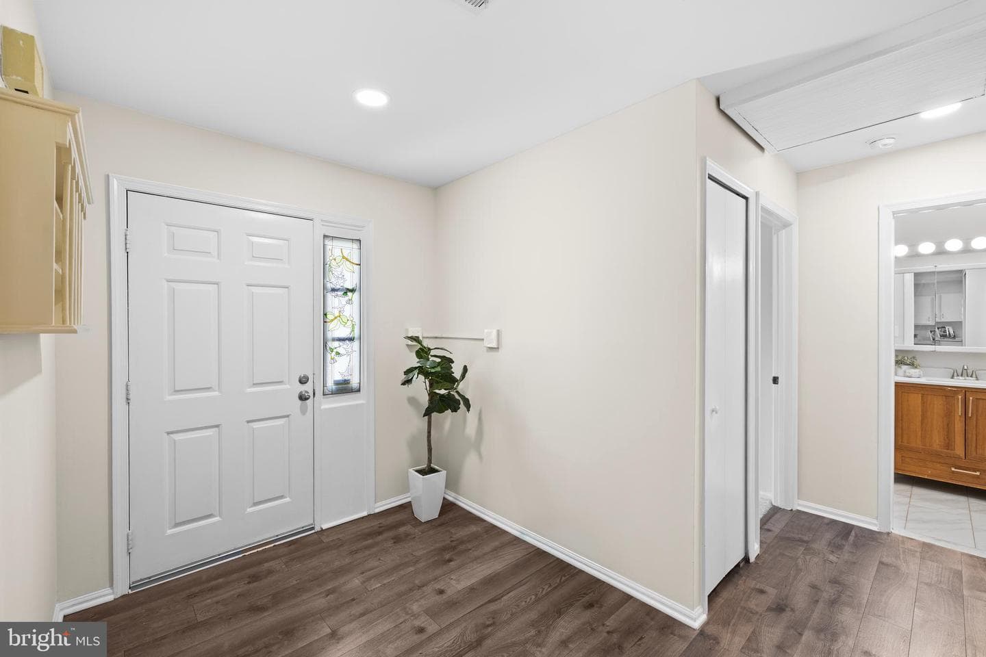 9254 Garnet Court photo 3