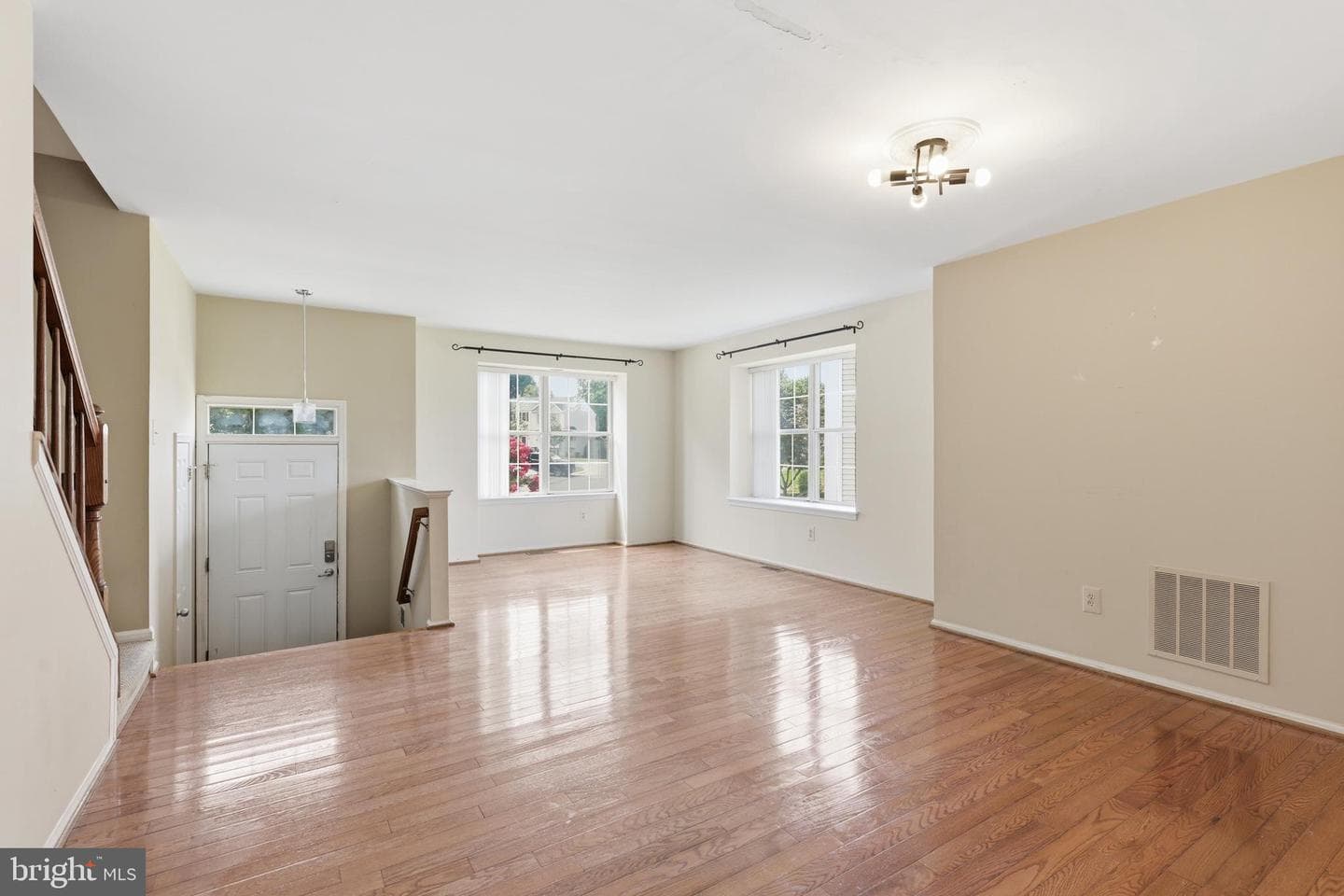 8731 Deblanc Place, Manassas