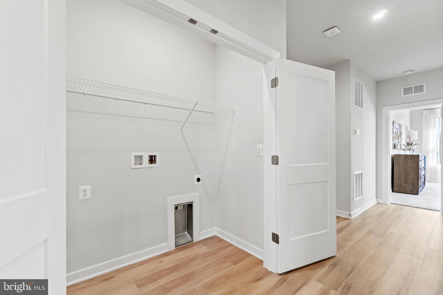 1103b Dabney Drive photo 18