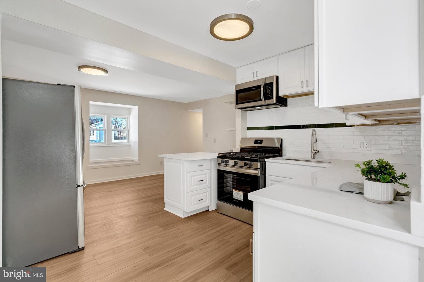 122 Scott Drive photo 12
