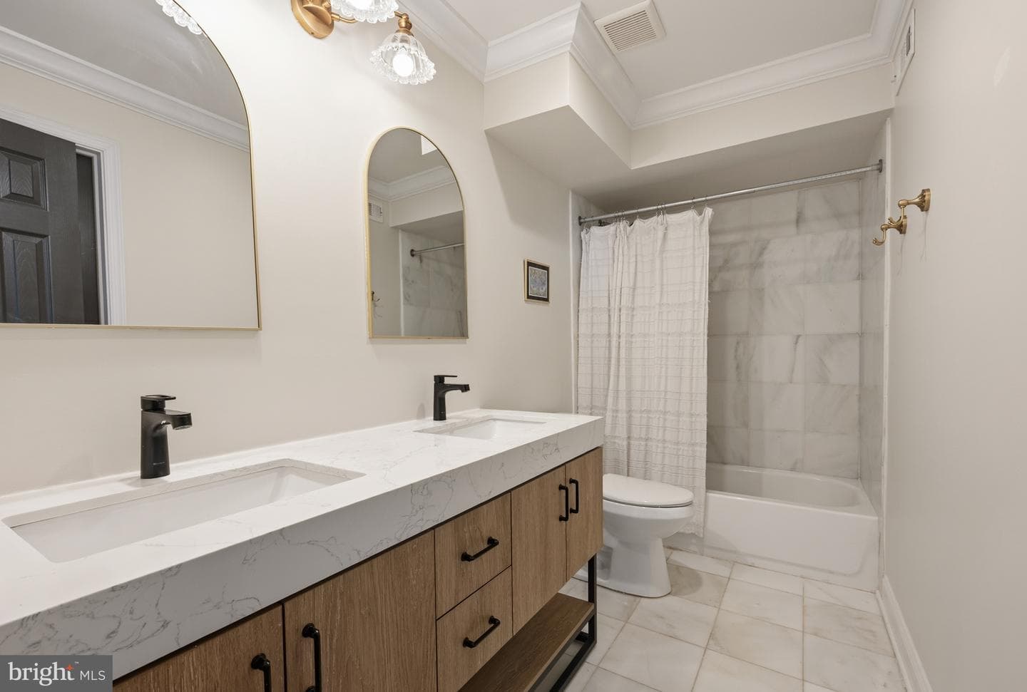 169 Scott Drive photo 32