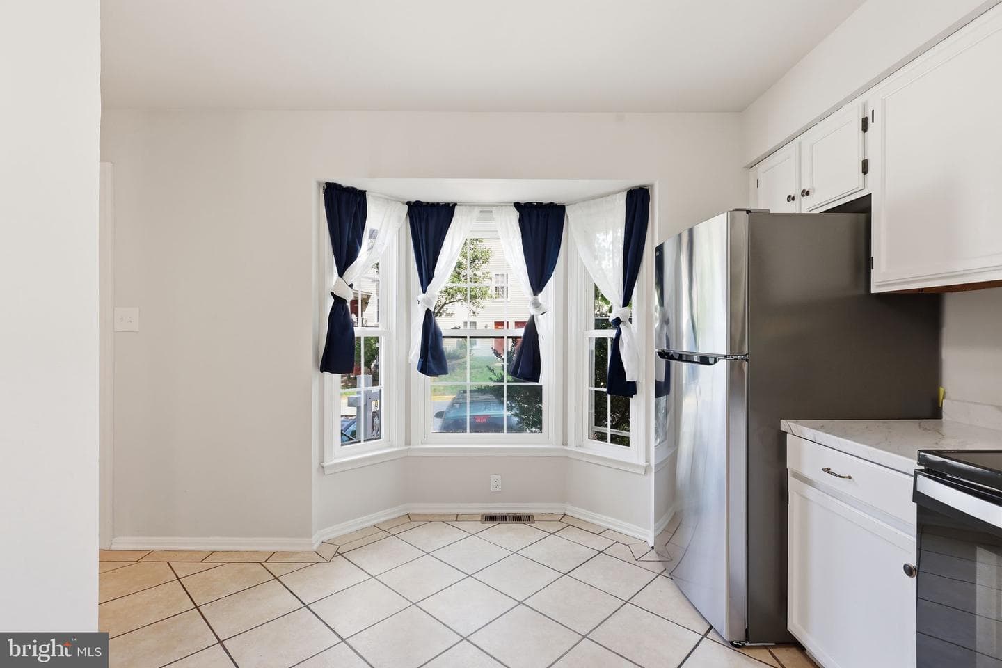 305 Moseby Court photo 7
