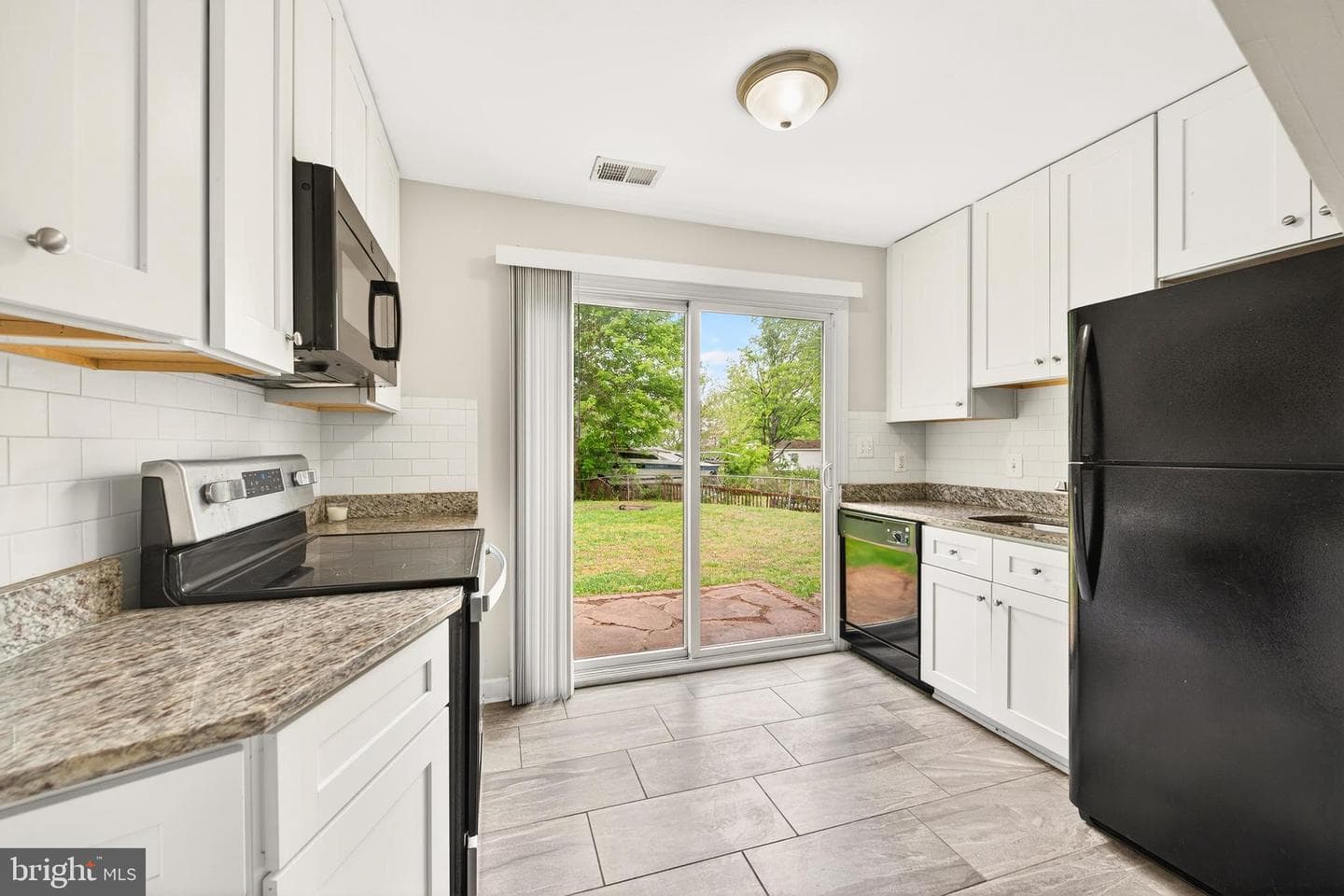 296 Manassas Drive photo 9