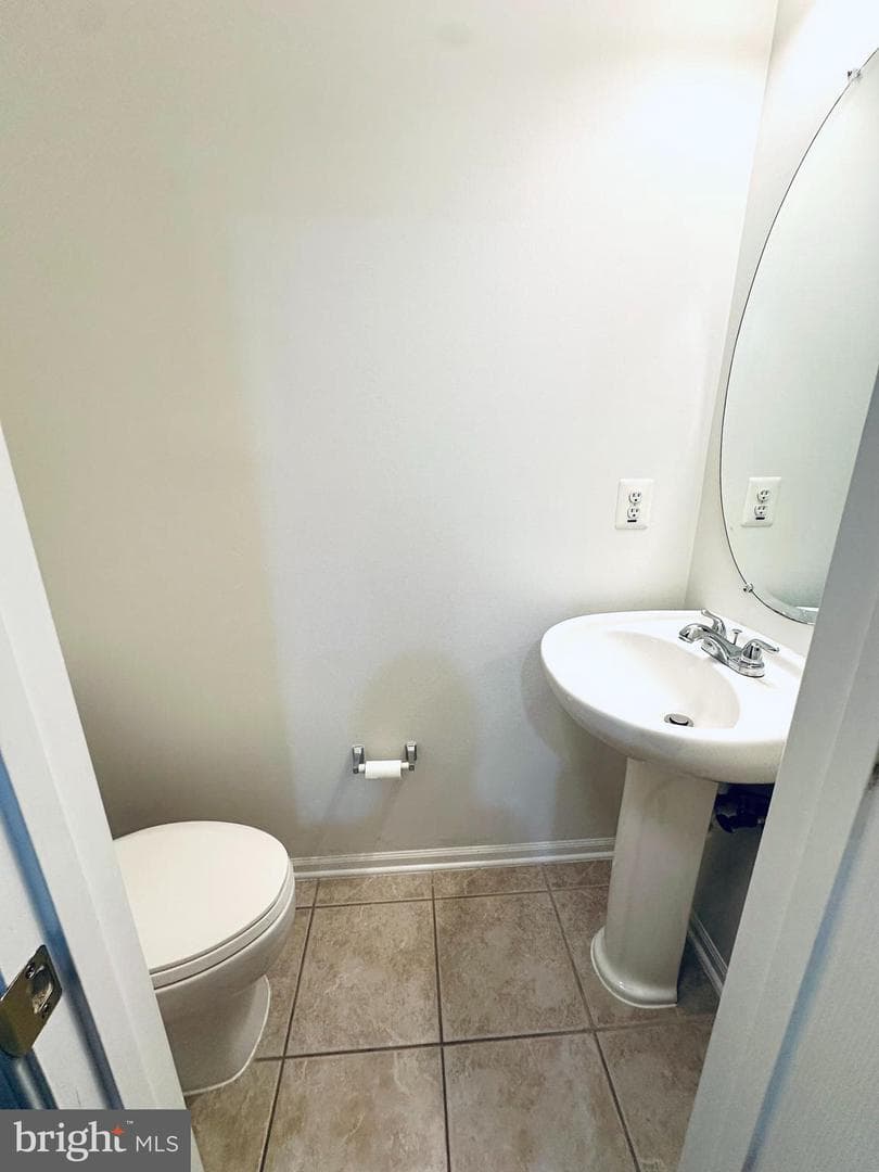 9544 Walker Way photo 10