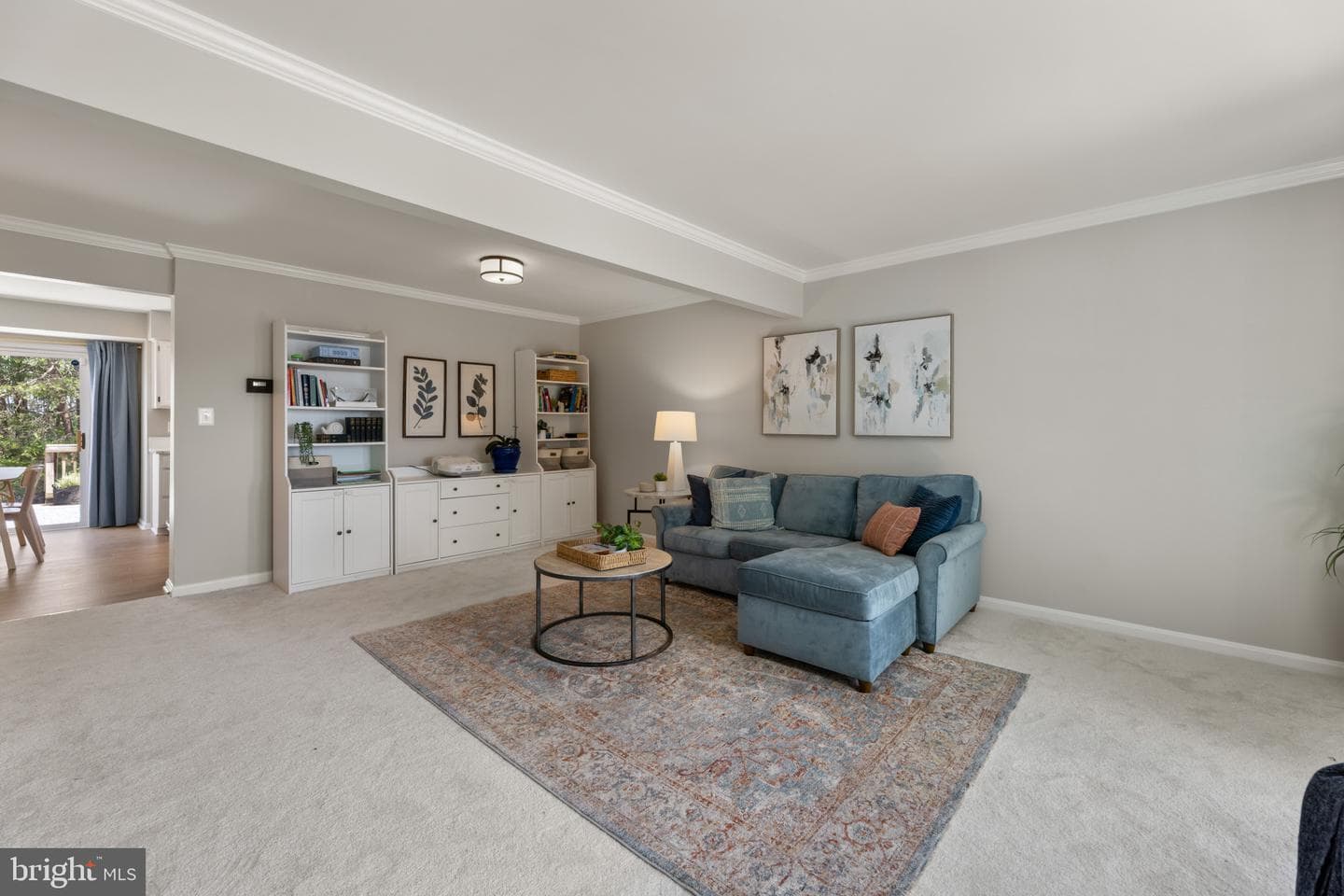 9253 Jessica Drive photo 4