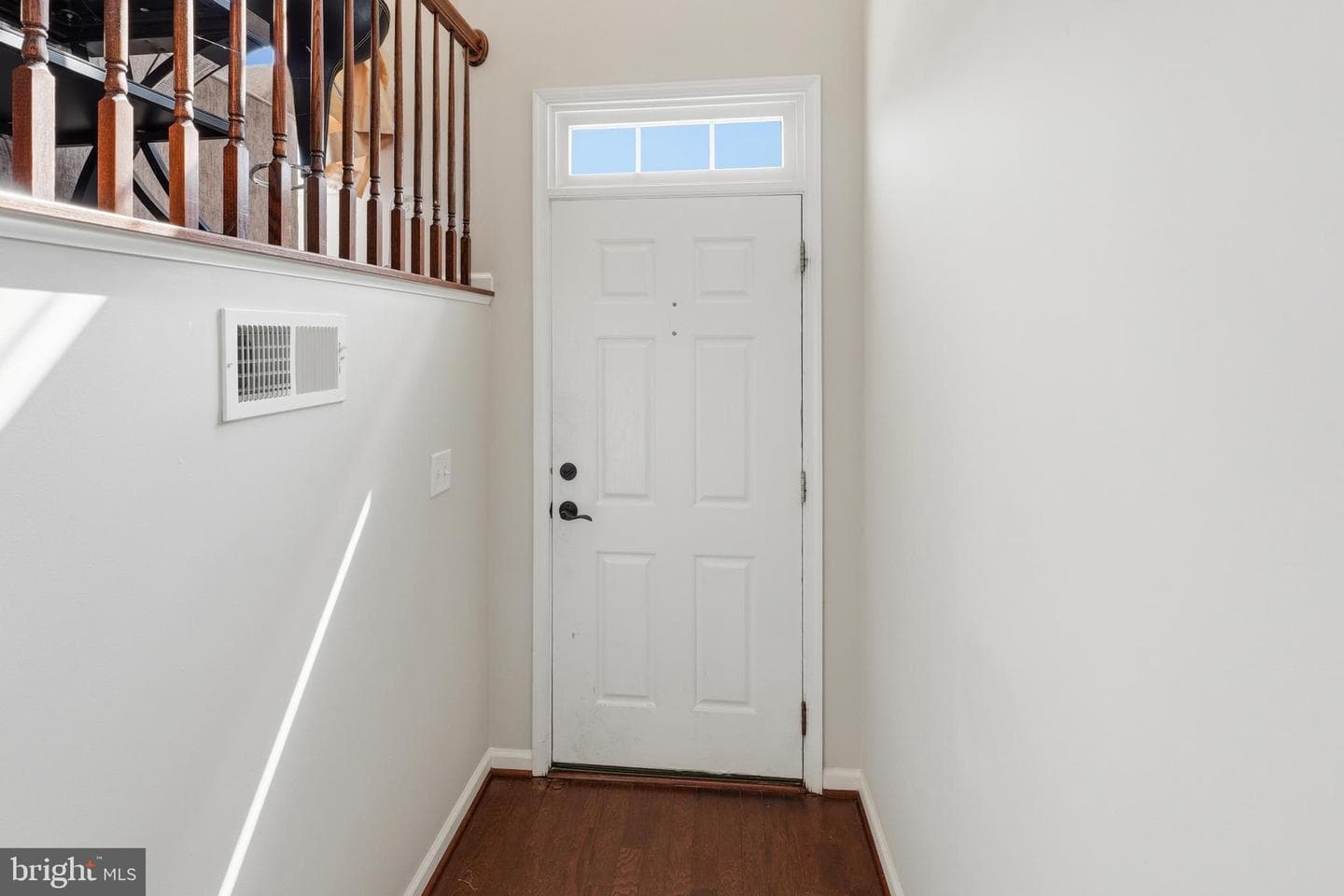 9026 Phita Lane photo 3