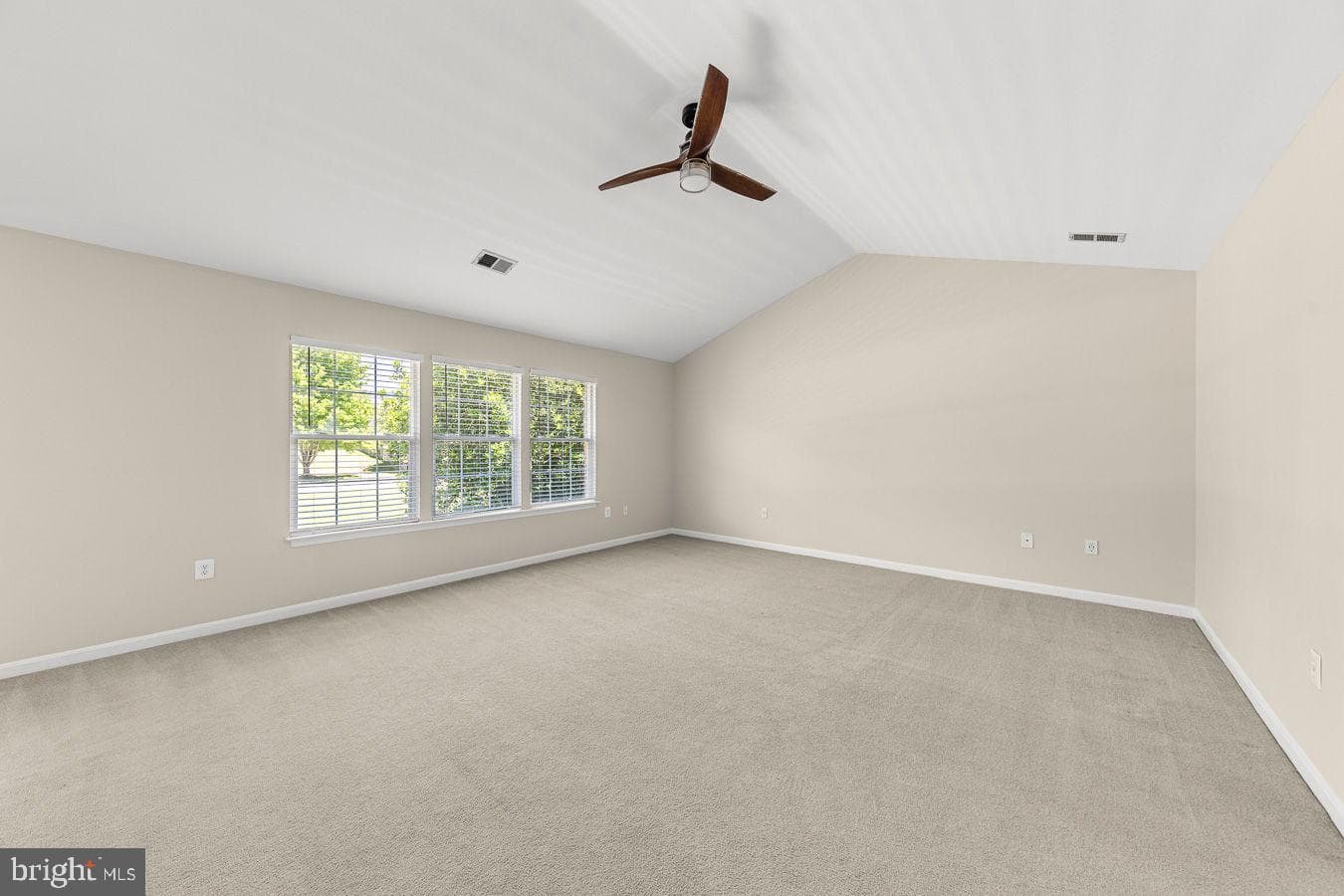 9201 Golf Court photo 47